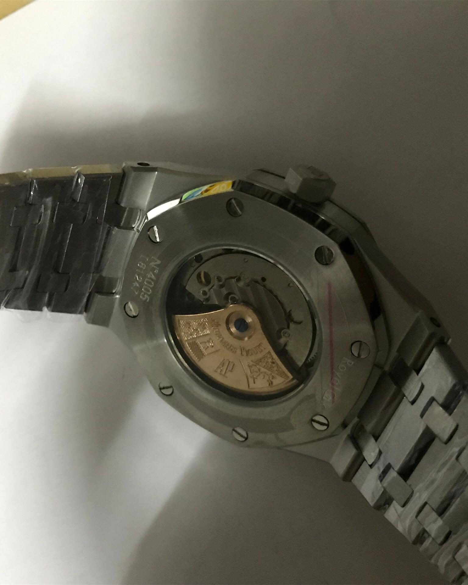 Audemars Piguet Royal Oak 15400ST.OO.1220ST.01-41 MM